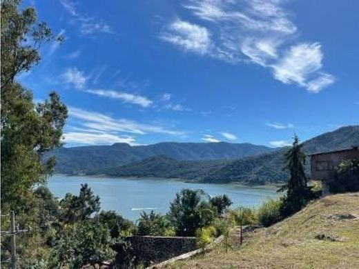 Teren w Valle de Bravo, Estado de México