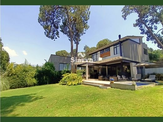 Luxury home in Valle de Bravo, Estado de México