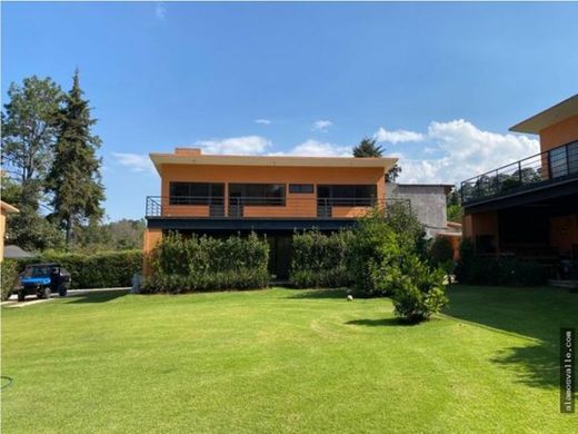 Kamienica w Valle de Bravo, Estado de México