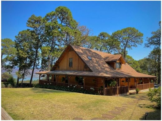 Chalet in Valle de Bravo, Estado de México