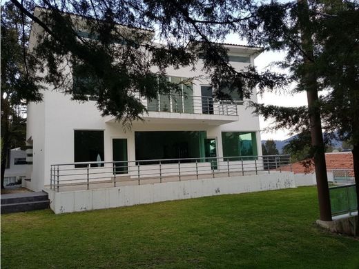 Luxury home in Ciudad López Mateos, Atizapán de Zaragoza