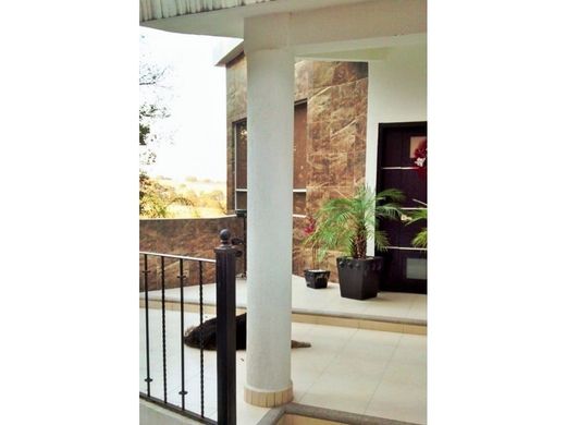 Πολυτελή κατοικία σε Ciudad López Mateos, Atizapán de Zaragoza