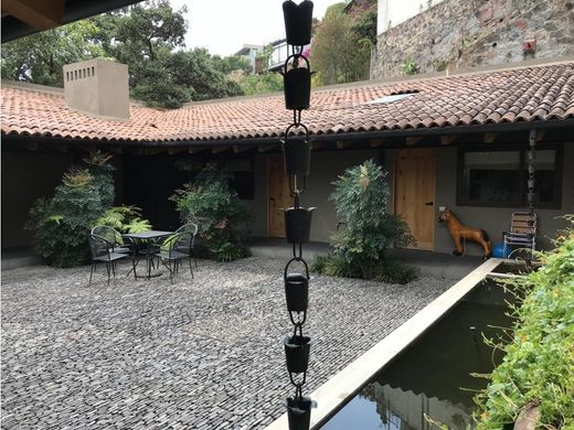 Πολυτελή κατοικία σε Valle de Bravo, Estado de México