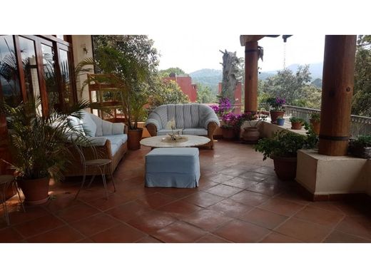 Valle de Bravo, メヒコ州のアパートメント・コンプレックス