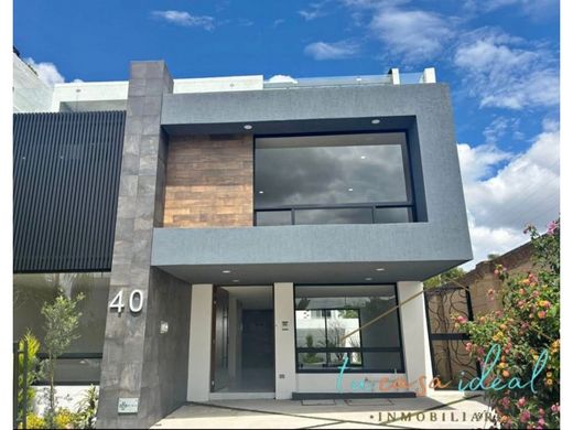 Casa de lujo en San Pedro Cholula, Estado de Puebla