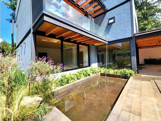 Luxury home in Valle de Bravo, Estado de México