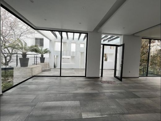 Luxury home in Ciudad López Mateos, Atizapán de Zaragoza