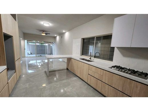 Casa di lusso a San Pedro, China