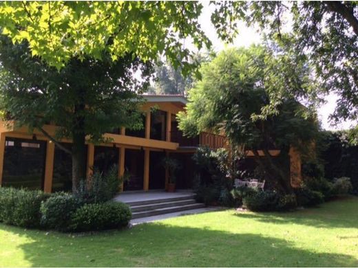 Luxury home in Ciudad López Mateos, Atizapán de Zaragoza