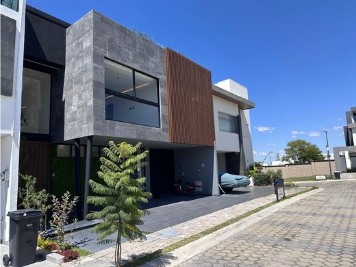 Casa de lujo en Santa Clara, Ocoyucan