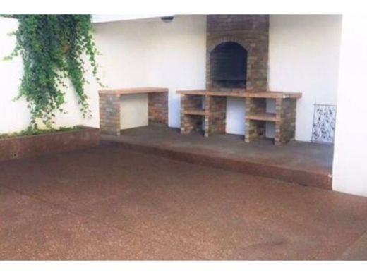 호화 저택 / San Pedro, China