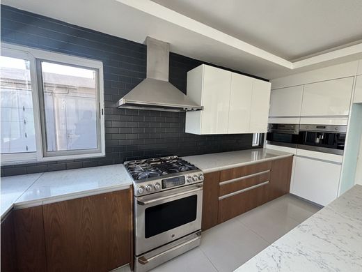 Luxury home in San Nicolás de los Garza, Nuevo León