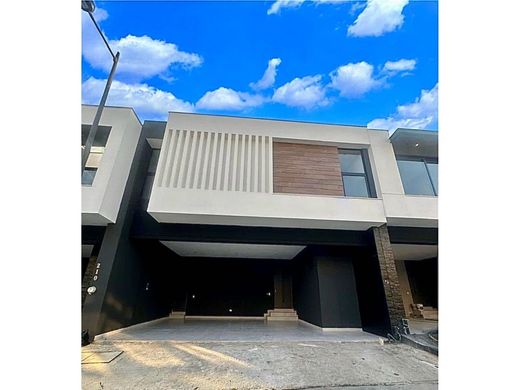 Luxury home in Monterrey, Nuevo León