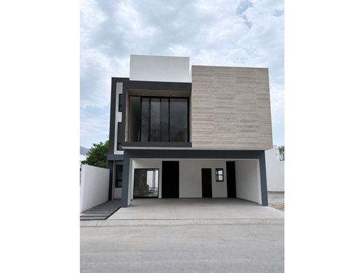 Luxury home in Santiago, Nuevo León