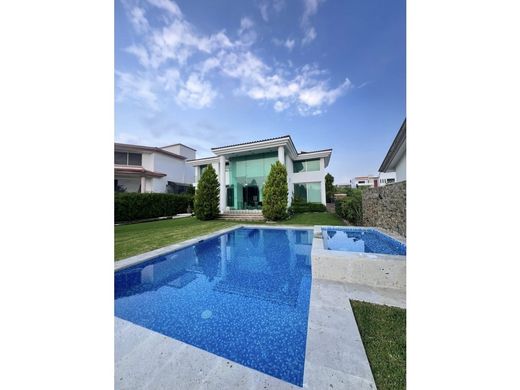 Luxury home in Atlatlahucan, Morelos