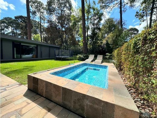 Πολυτελή κατοικία σε Valle de Bravo, Estado de México