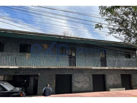 Edificio en Xochimilco, Estado de México
