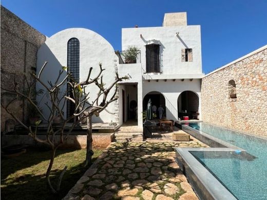 Πολυτελή κατοικία σε Mérida, Estado de Yucatán