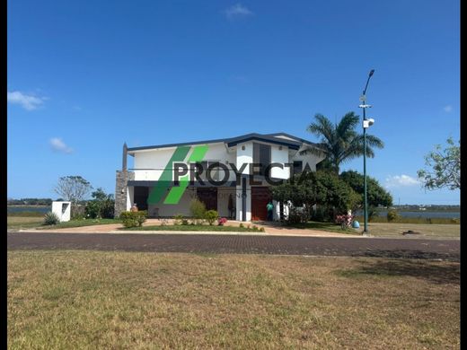 Luxury home in Altamira, Tamaulipas