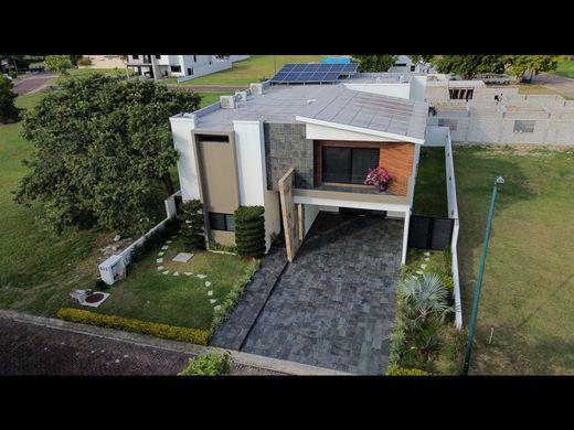 Luxury home in Altamira, Tamaulipas