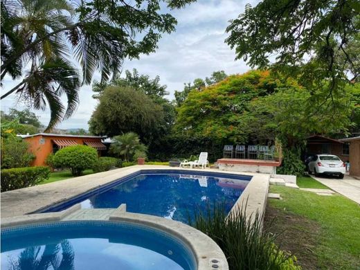 Luxury home in Jiutepec, Morelos