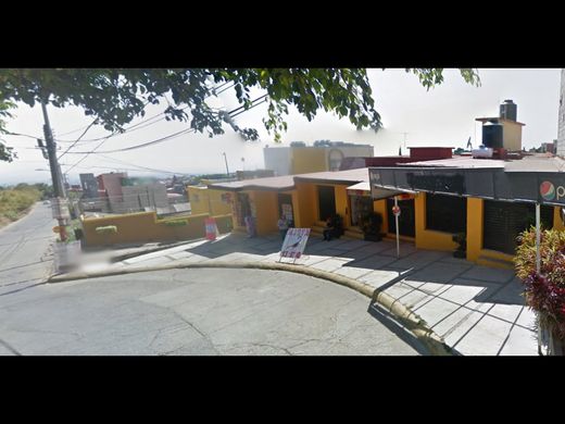豪宅  Cuernavaca, 莫雷洛斯州