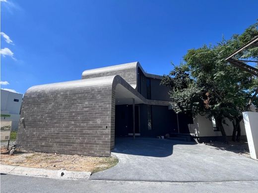 Luxury home in Santiago, Nuevo León