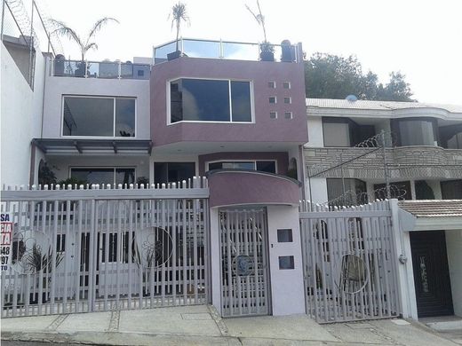 Naucalpan de Juárez, メヒコ州の高級住宅