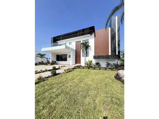 منزل ﻓﻲ Atlatlahucan, Estado de Morelos