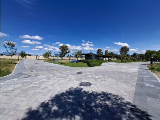 Grond in Puebla de Zaragoza, Puebla