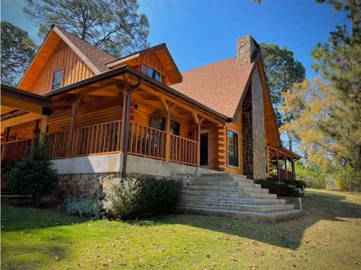 Luxury home in Valle de Bravo, Estado de México