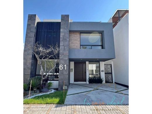 Casa de lujo en San Pedro Cholula, Estado de Puebla