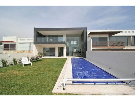 Luxus-Haus in Cuernavaca, Morelos