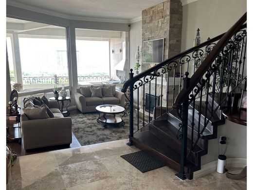 Luxury home for sale in San Nicolás de los Garza