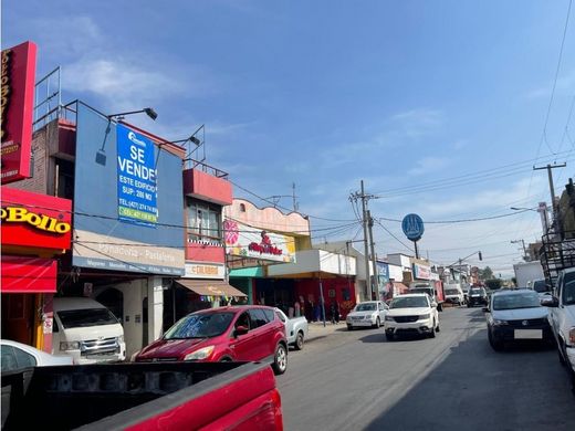 Edificio en San Juan del Río, Estado de Querétaro Arteaga