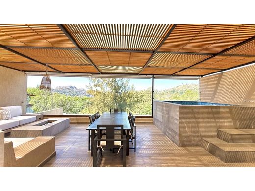 Residential complexes in Valle de Bravo, Estado de México