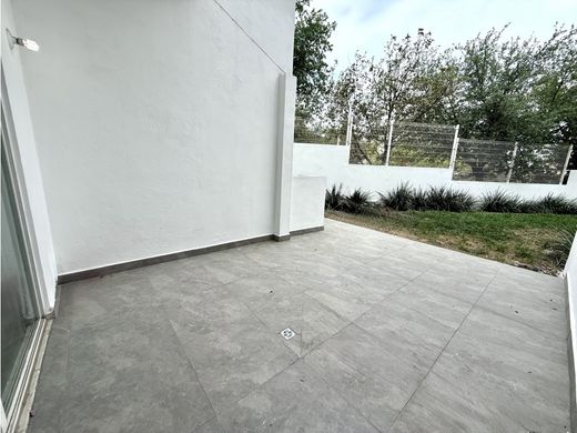 Apartment in San Pedro, China