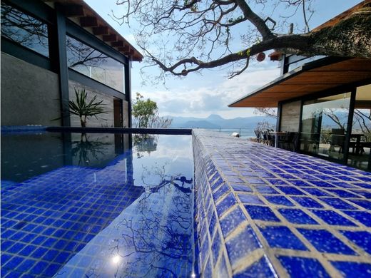 Luksusowy dom w Valle de Bravo, Estado de México