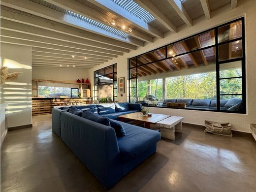 مجمع شقق ﻓﻲ Valle de Bravo, Estado de México