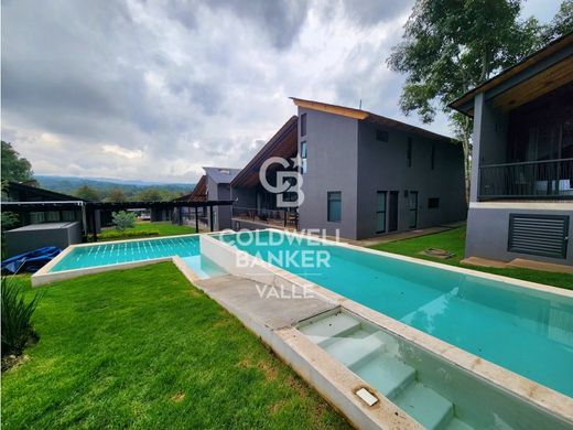 Luxury home in Valle de Bravo, Estado de México