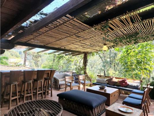 토지 / Valle de Bravo, Estado de México