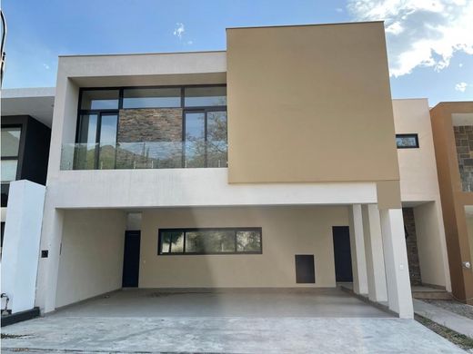 Luxury home in Monterrey, Nuevo León