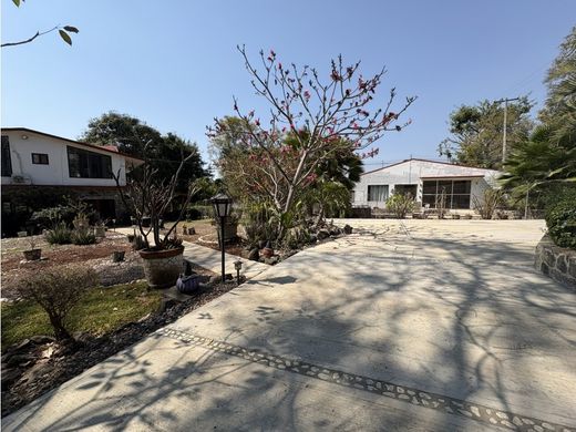 Rural or Farmhouse in Jiutepec, Morelos