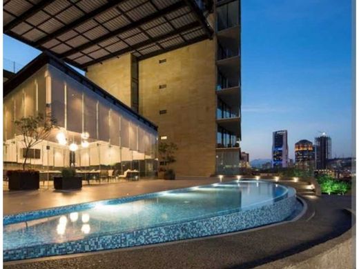 Apartment / Etagenwohnung in San Pedro Garza García, Nuevo León