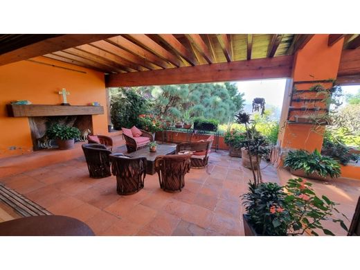 Casa de lujo en Valle de Bravo, Estado de México