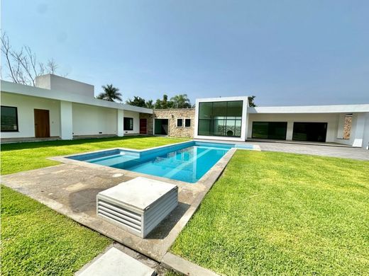 Luxury home in Tezoyuca, Emiliano Zapata