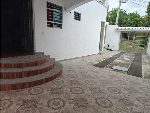 Luxury home in Aticama, San Blas