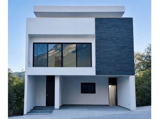 Luxury home in García, Nuevo León