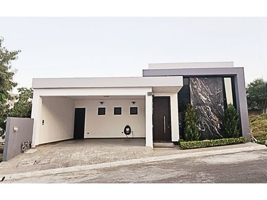 ‏בתי יוקרה ב  Santiago, Estado de Nuevo León