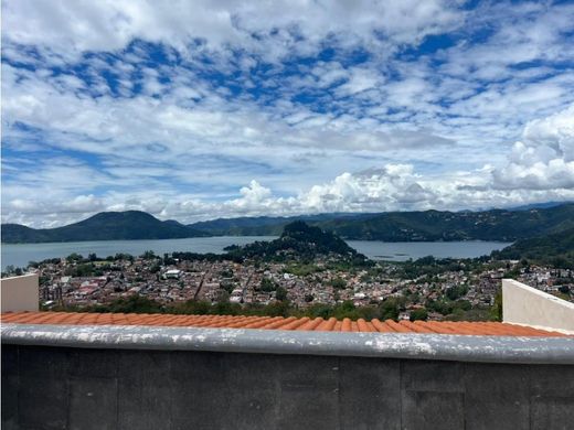منزل ﻓﻲ Valle de Bravo, Estado de México